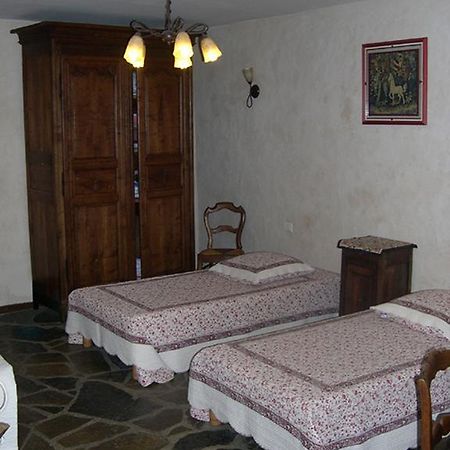 La Bergerie Bed and Breakfast Sainte-Eulalie-de-Cernon Habitación foto