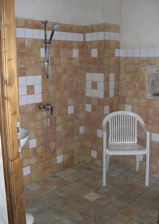 La Bergerie Bed and Breakfast Sainte-Eulalie-de-Cernon Habitación foto