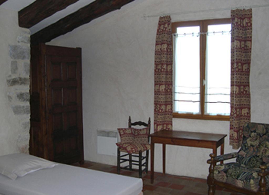La Bergerie Bed and Breakfast Sainte-Eulalie-de-Cernon Habitación foto