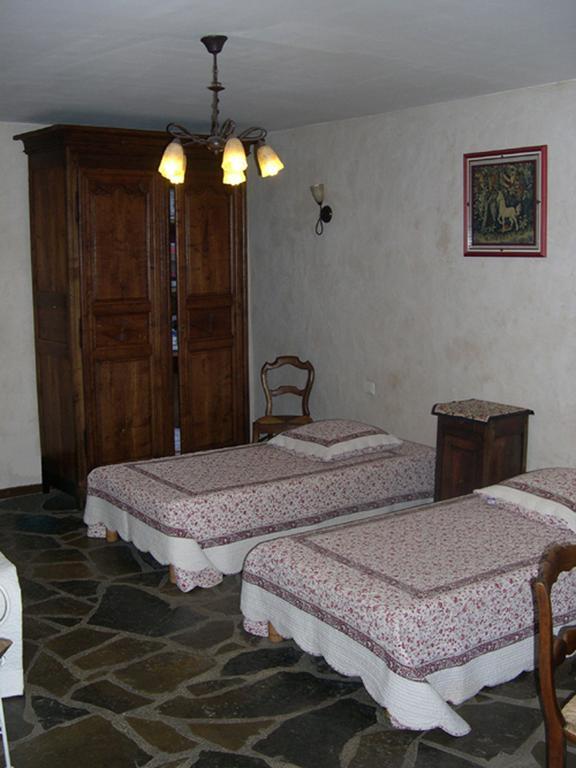 La Bergerie Bed and Breakfast Sainte-Eulalie-de-Cernon Habitación foto